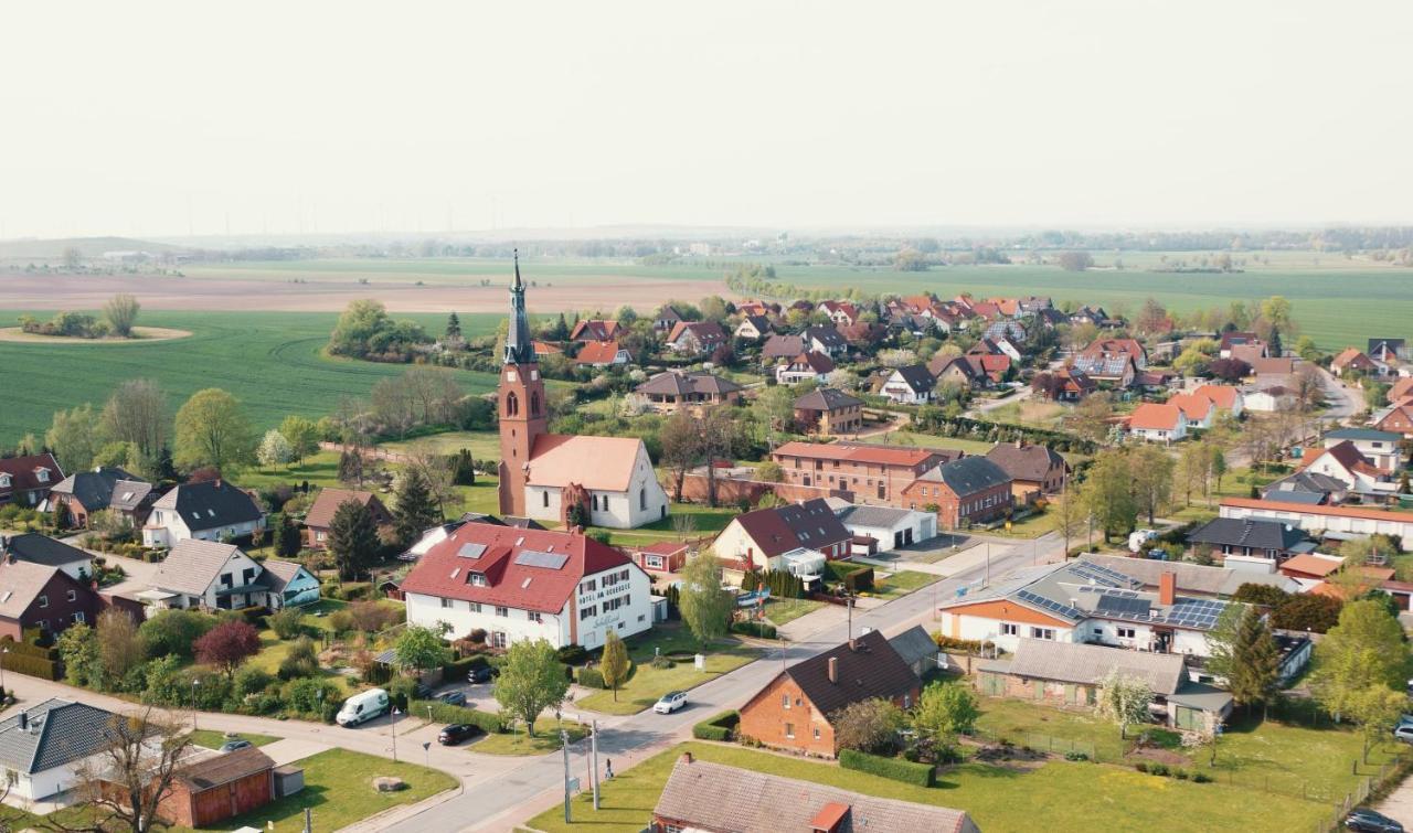 昂克塞酒店 Röpersdorf 外观 照片