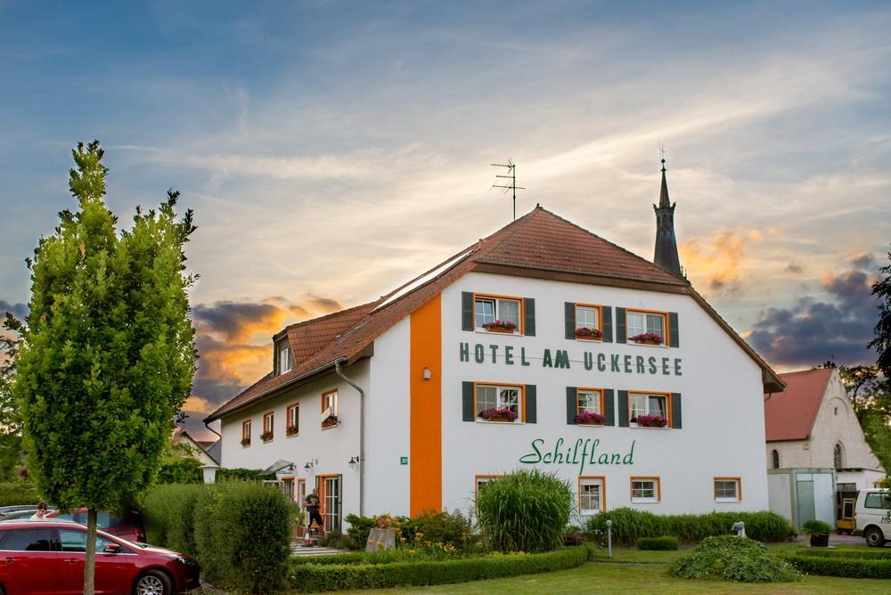 昂克塞酒店 Röpersdorf 外观 照片